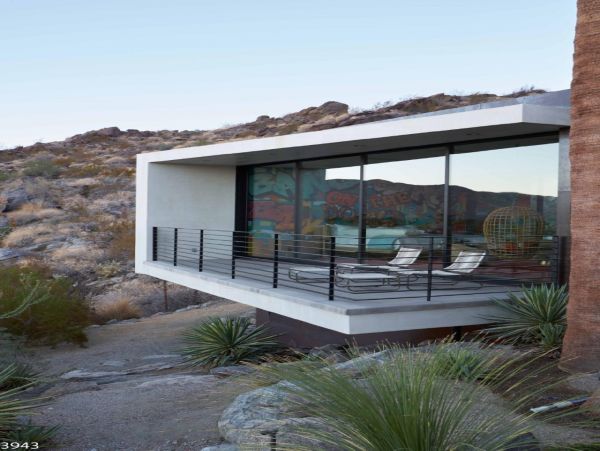 Palm Springs Home 948522
