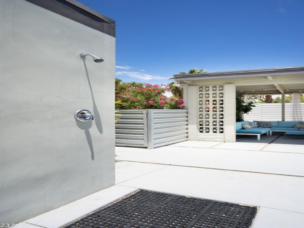 Palm Springs Home 948523