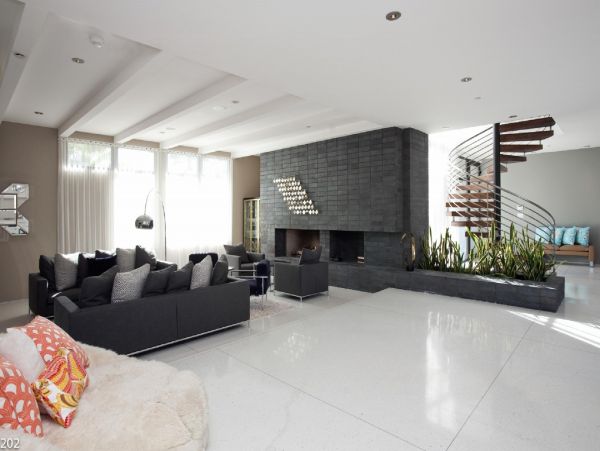Palm Springs Home 948524