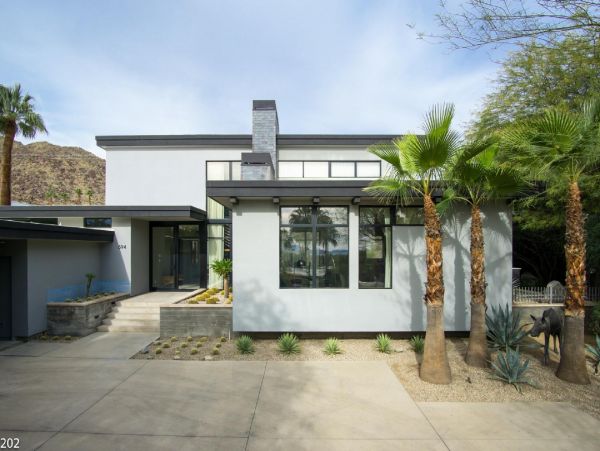 Palm Springs Home 948524
