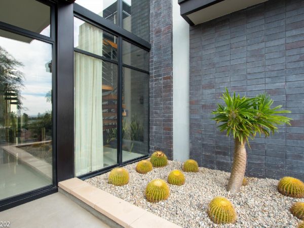 Palm Springs Home 948524