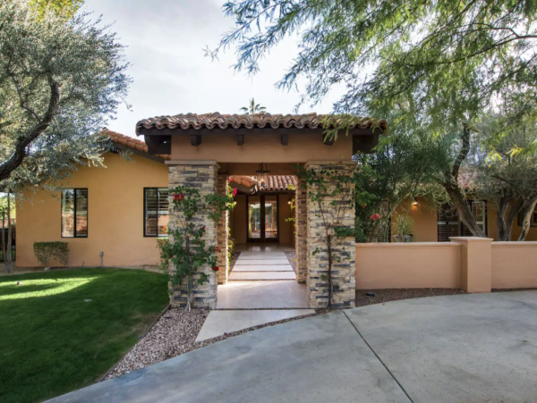 Luxurious Oasis in Palm Springs