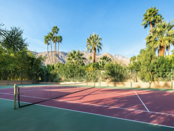 Luxurious Oasis in Palm Springs