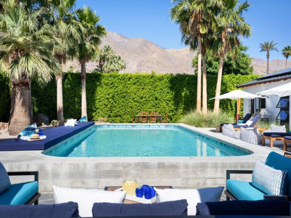 Palm Springs Home 948526