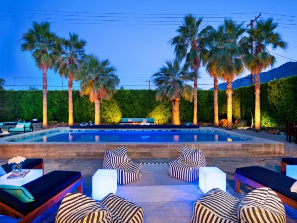 Palm Springs Home 948526
