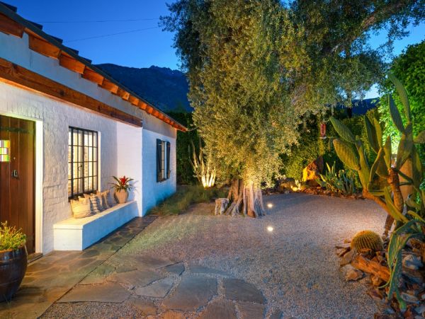 Palm Springs Home 948526