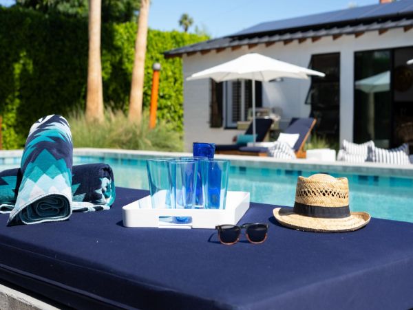 Palm Springs Home 948526