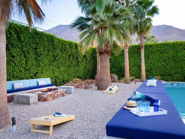 Palm Springs Home 948526