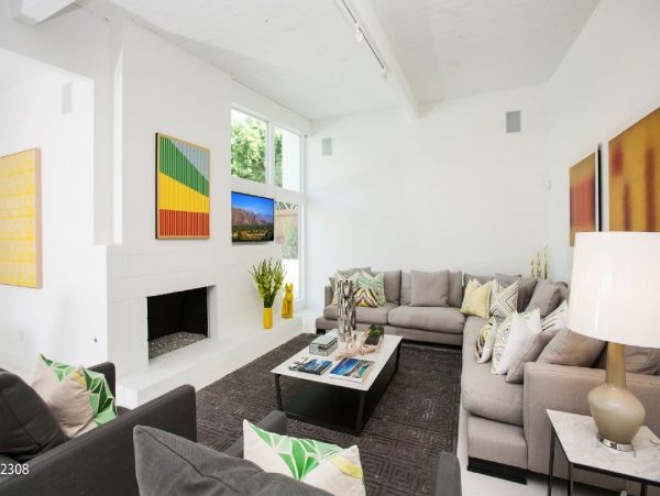 Palm Springs Home 948527
