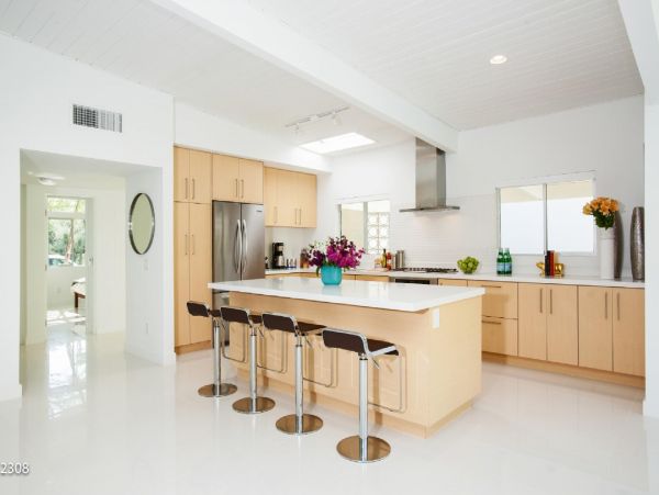 Palm Springs Home 948527