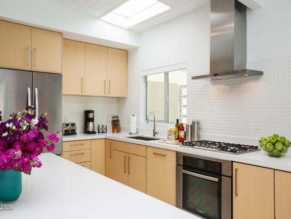 Palm Springs Home 948527