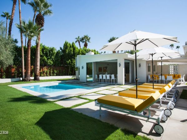 Palm Springs Home 948527