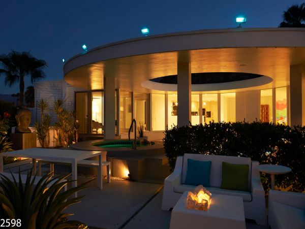 Palm Springs Home 948528