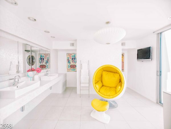 Palm Springs Home 948528