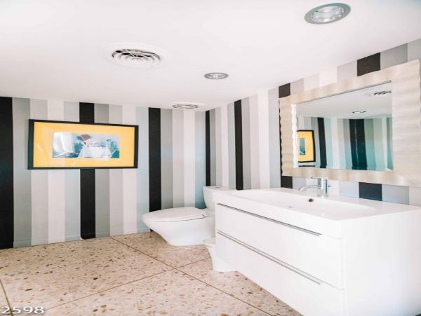 Palm Springs Home 948528