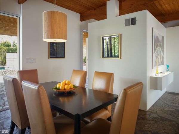 Palm Springs Home 948529