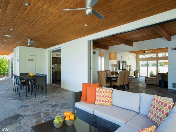 Palm Springs Home 948529