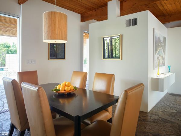 Palm Springs Home 948529