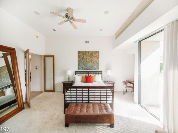 Palm Springs Home 948530