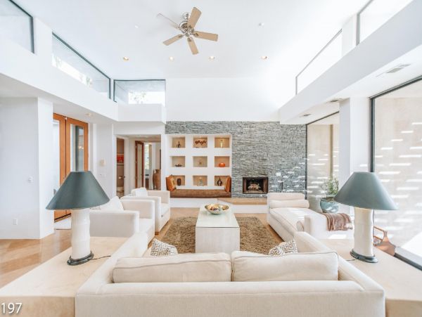 Palm Springs Home 948530