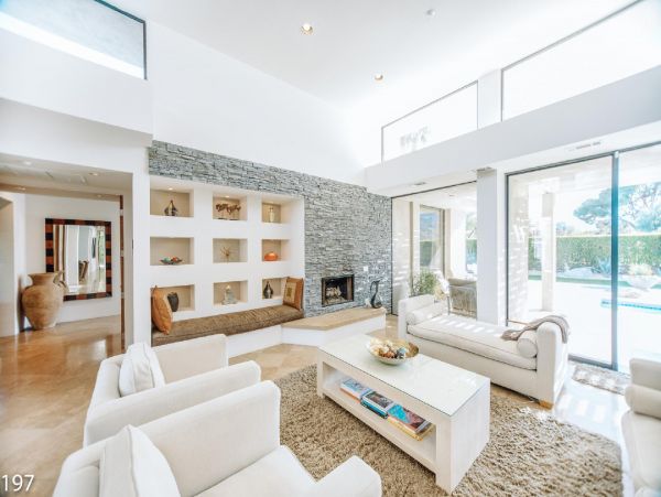 Palm Springs Home 948530