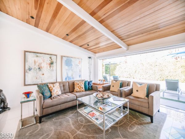 Palm Springs Home 948532