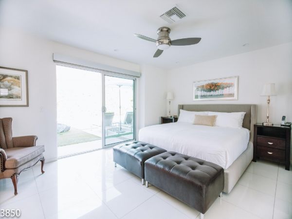 Palm Springs Home 948532