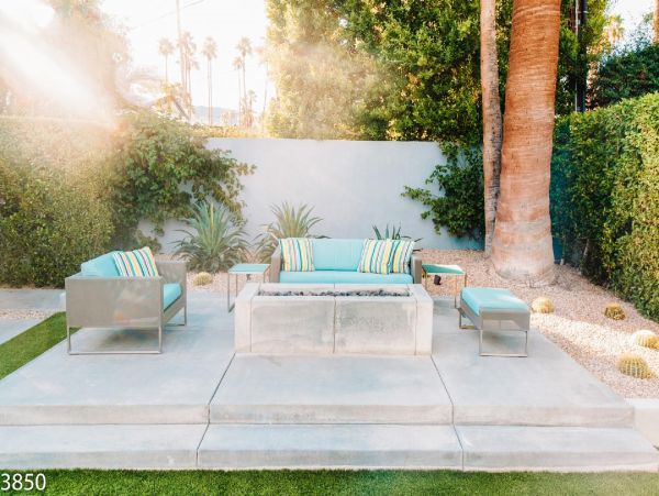 Palm Springs Home 948532
