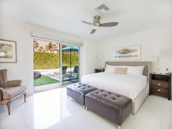Palm Springs Home 948532