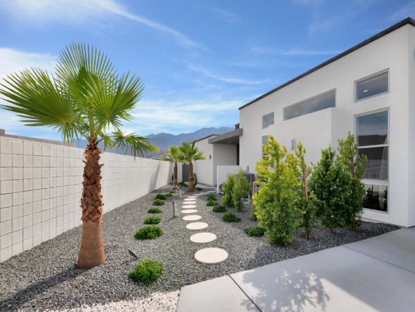 Palm Springs Home 948533