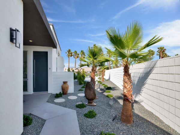 Palm Springs Home 948533
