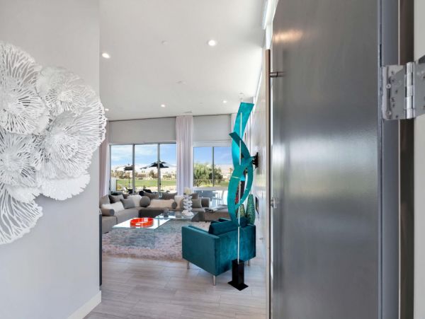 Palm Springs Home 948533