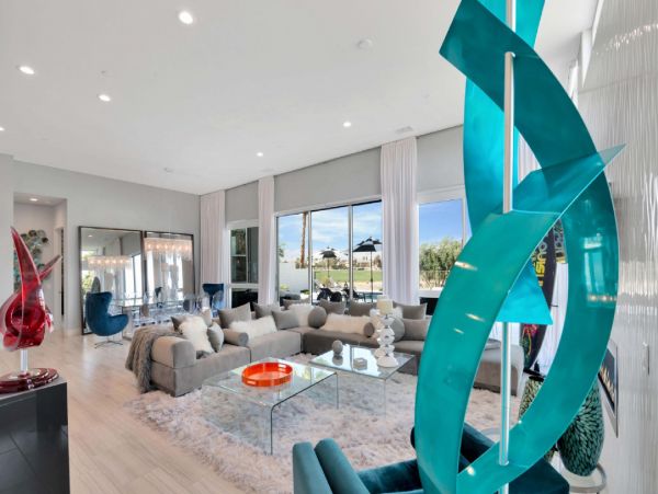 Palm Springs Home 948533