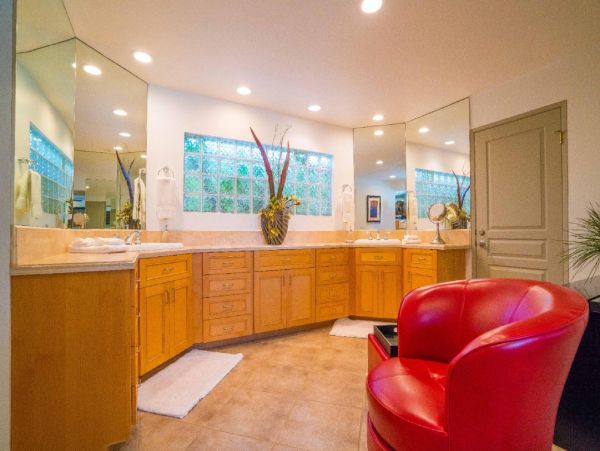 Palm Springs Home 948534