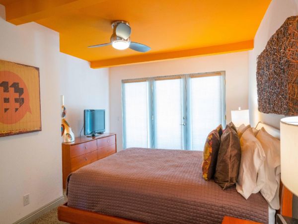 Palm Springs Home 948534