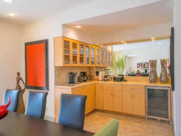 Palm Springs Home 948534