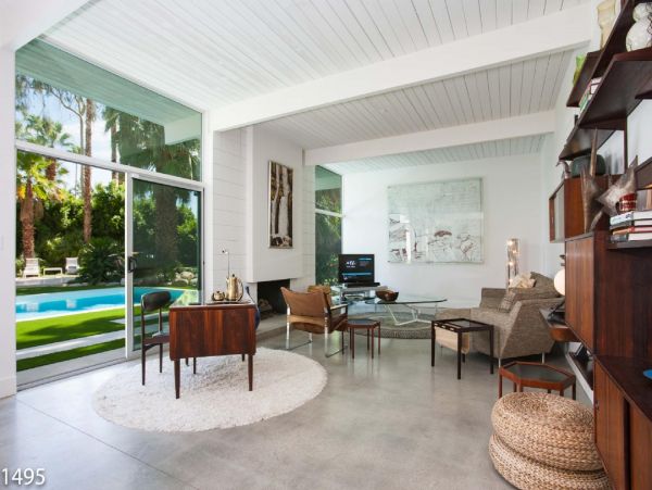 Palm Springs Home 948535