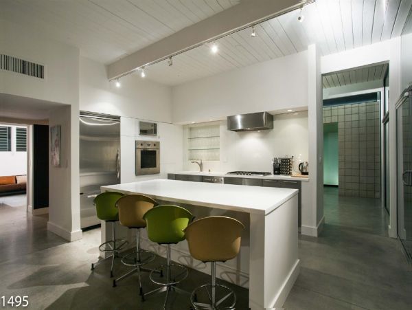 Palm Springs Home 948535
