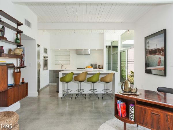 Palm Springs Home 948535
