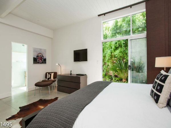 Palm Springs Home 948535