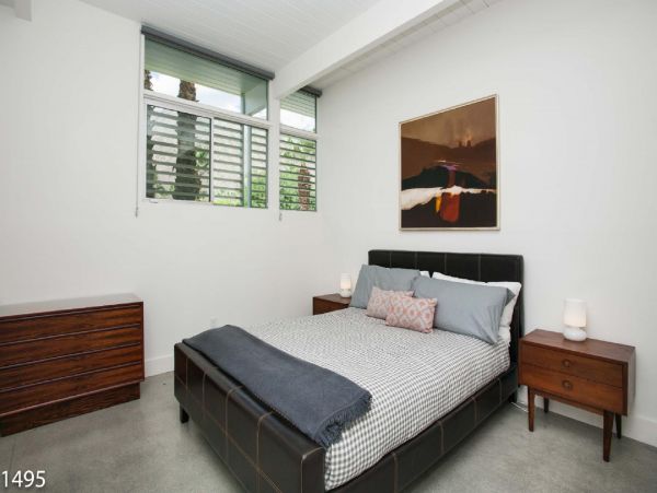 Palm Springs Home 948535
