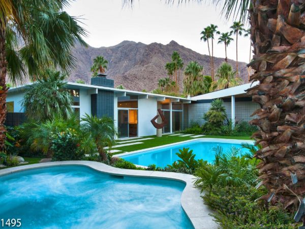 Palm Springs Home 948535