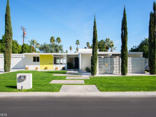 Palm Springs Home 948536