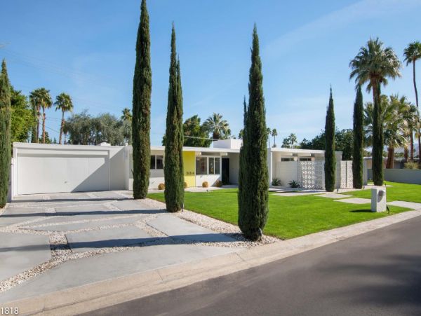 Palm Springs Home 948536