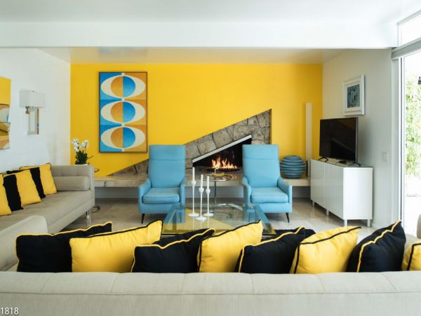 Palm Springs Home 948536