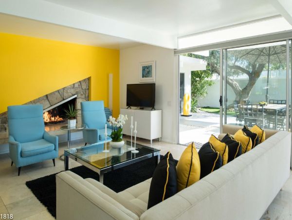 Palm Springs Home 948536