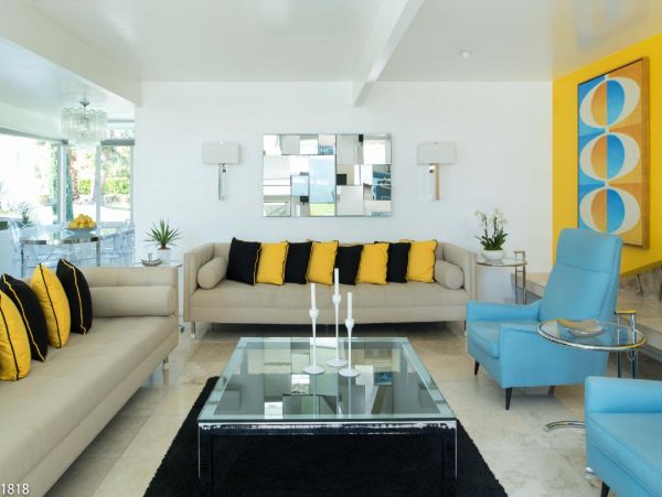 Palm Springs Home 948536
