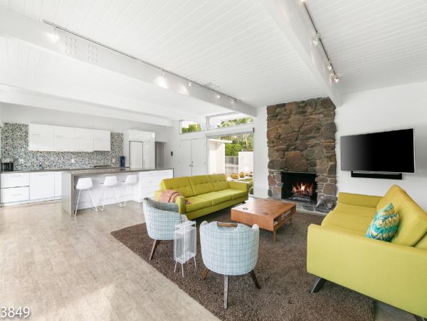 Palm Springs Home 948539
