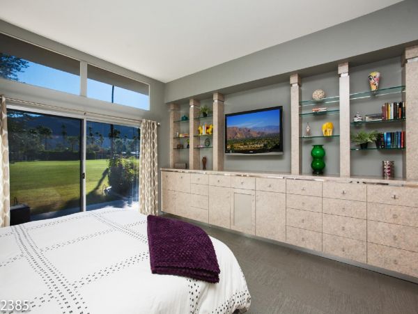 Palm Springs Home 948540