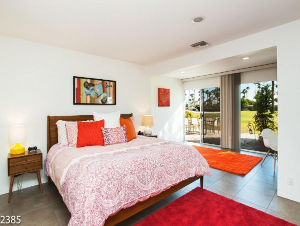 Palm Springs Home 948540